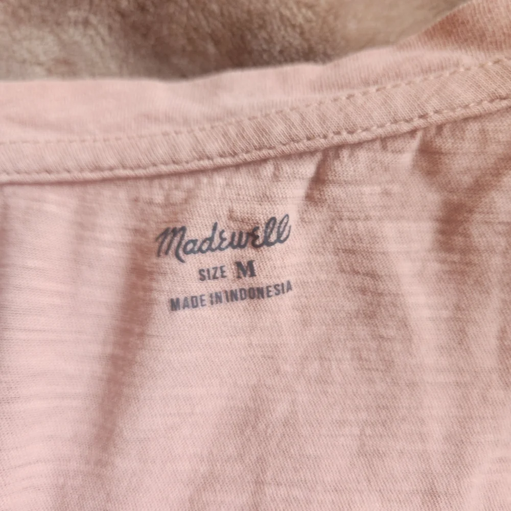 Madewell Blush V-Neck Short Sleeve Tee - Picture 2 of 5